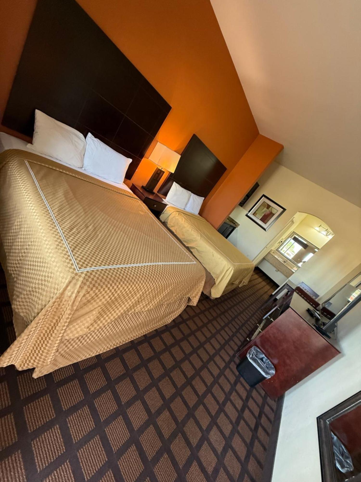 Executive Inn And Suites Pittsburg Ngoại thất bức ảnh